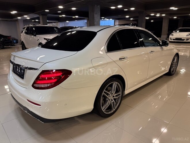 Mercedes E 300-7