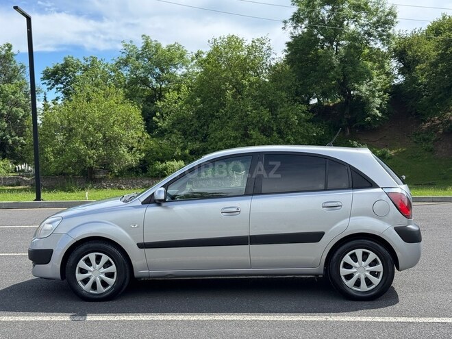 Kia Rio-4