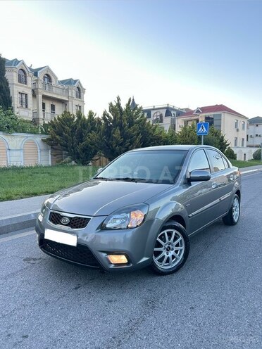 Kia Rio-2