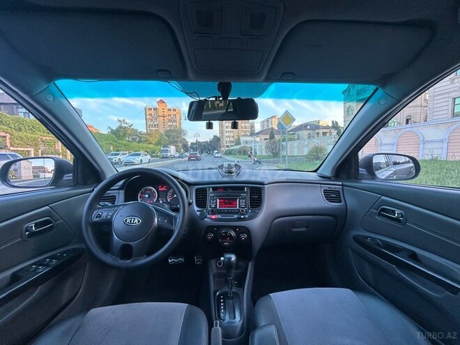 Kia Rio-6