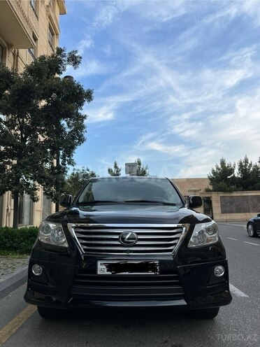 Lexus LX 570-1