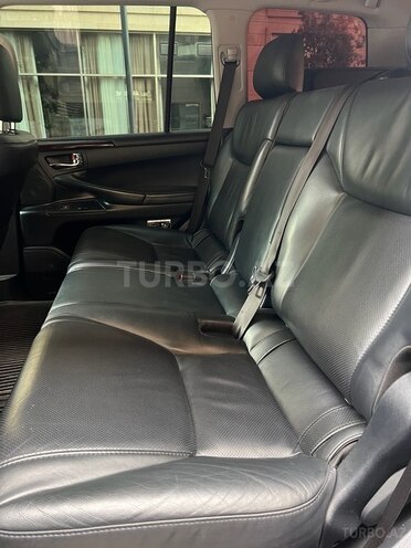 Lexus LX 570-8
