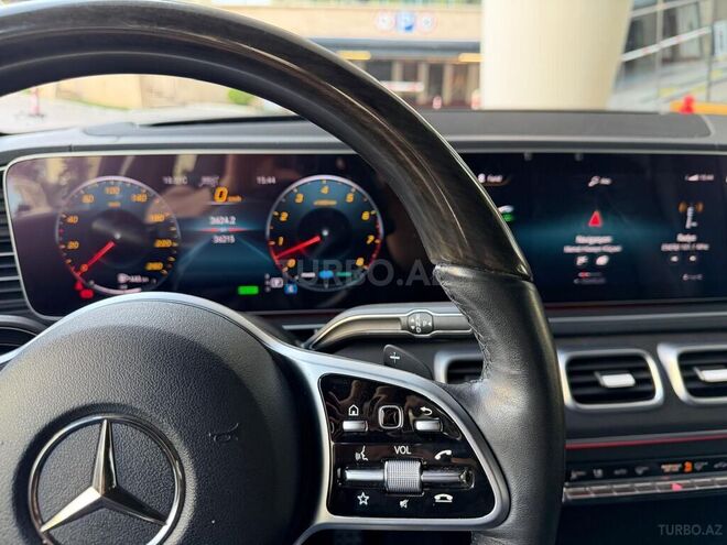 Mercedes GLS 450 4MATIC-10