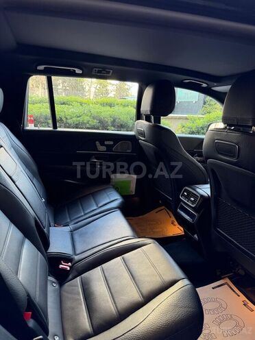 Mercedes GLS 450 4MATIC-6