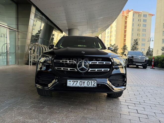 Mercedes GLS 450 4MATIC-1