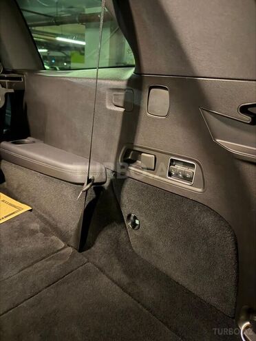 Mercedes GLS 450 4MATIC-15