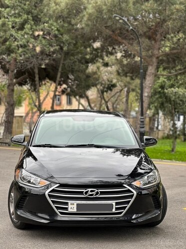 Hyundai Elantra-5