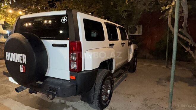 Hummer H3-2
