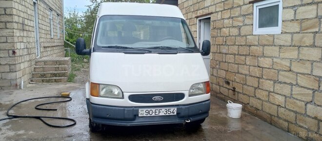 Ford Transit-1