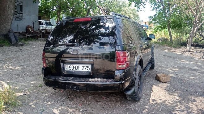 Ford Explorer-4