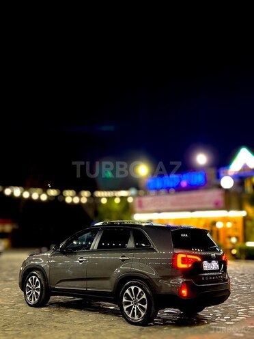 Kia Sorento-3