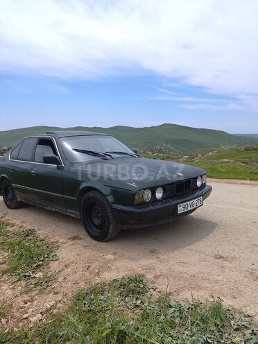 BMW 520-7