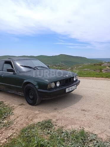 BMW 520-10