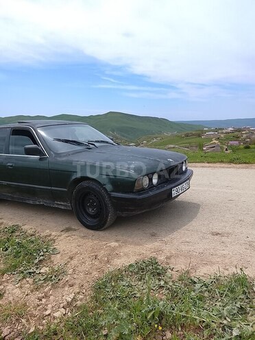 BMW 520-11