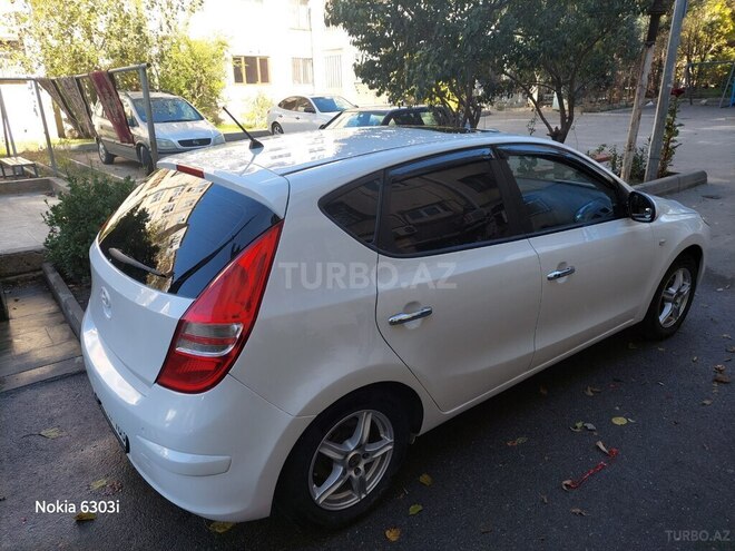 Hyundai i30-4
