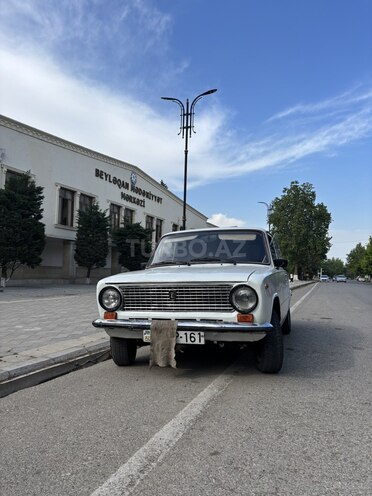 LADA (VAZ) 21011-1