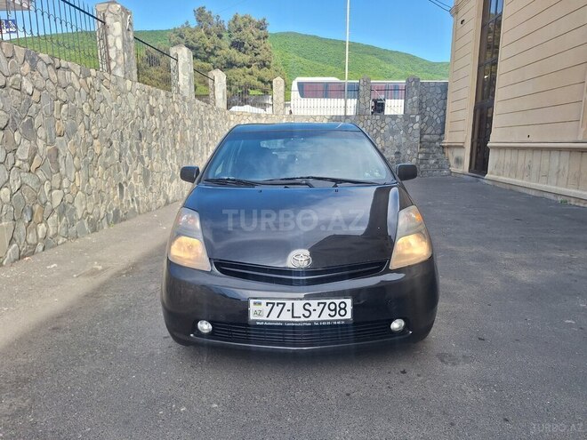 Toyota Prius-1