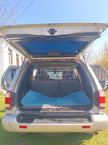 Nissan Pathfinder-12