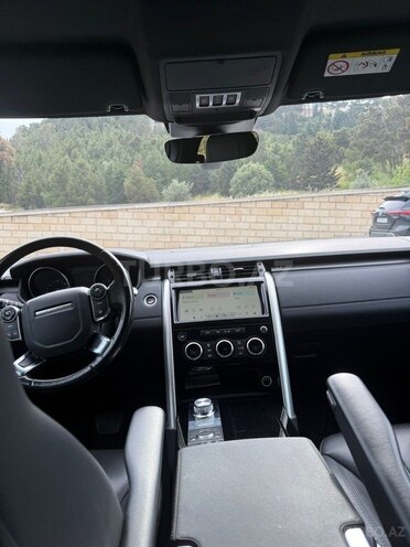 Land Rover Discovery-5