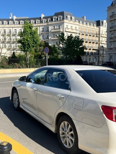 Toyota Camry-8