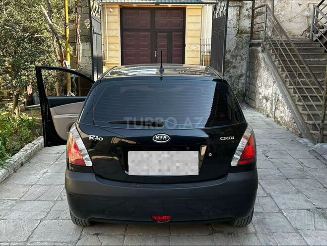 Kia Rio-2