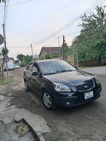 Kia Rio-1
