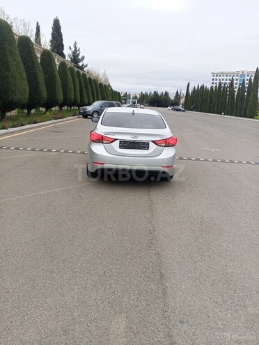 Hyundai Avante-8