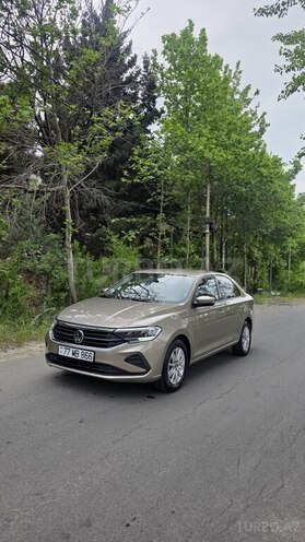 Volkswagen Polo-2