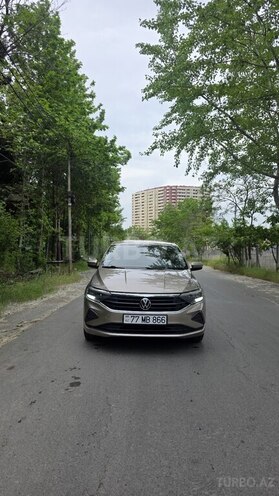 Volkswagen Polo-3