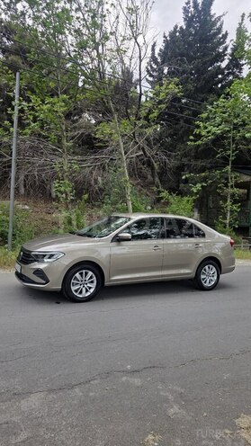 Volkswagen Polo-4
