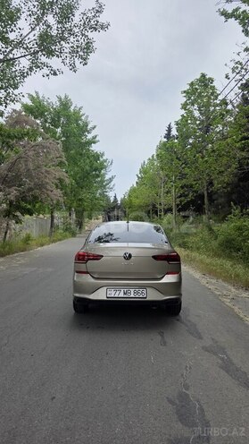 Volkswagen Polo-7
