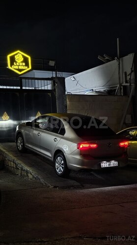 Volkswagen Polo-16