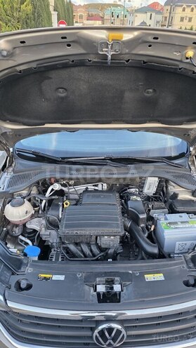 Volkswagen Polo-17