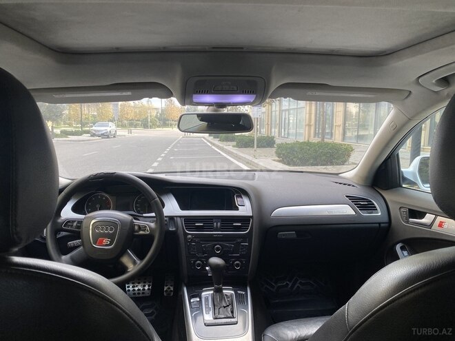 Audi A4-3