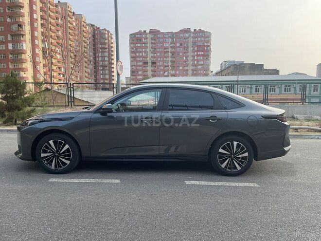 Changan Qiyuan A05-7