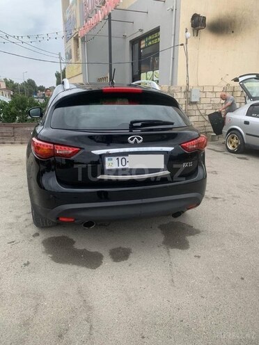 Infiniti FX35-3