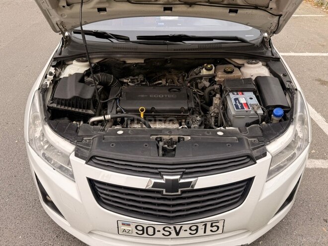 Chevrolet Cruze-11
