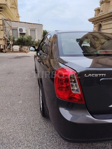 Chevrolet Lacetti-12