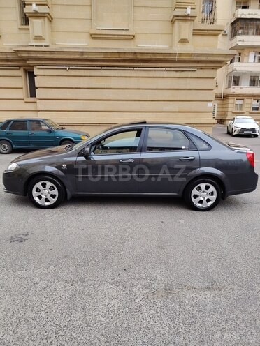 Chevrolet Lacetti-4