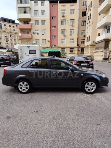 Chevrolet Lacetti-10
