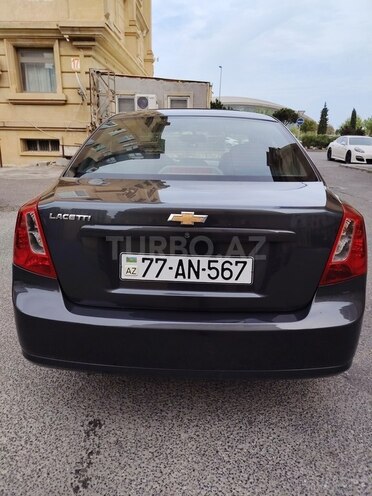 Chevrolet Lacetti-11