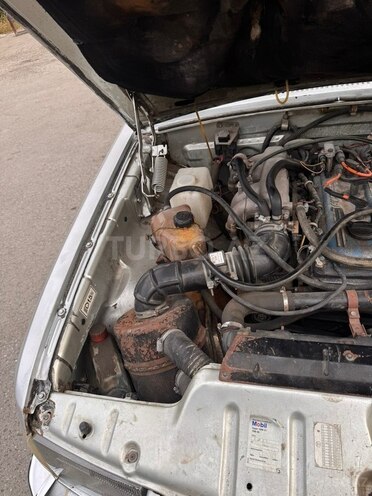GAZ 3110 "Volga"-13