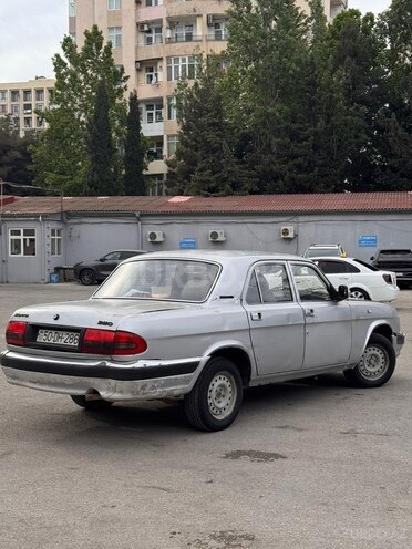 GAZ 3110 "Volga"-4