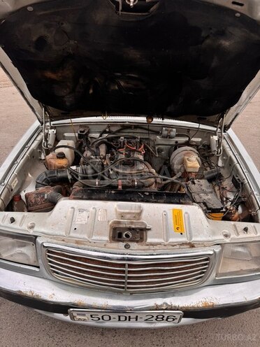 GAZ 3110 "Volga"-12
