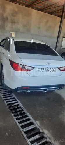 Hyundai Sonata-2