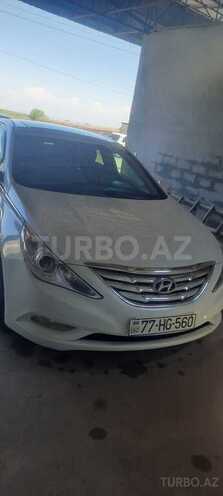 Hyundai Sonata-1