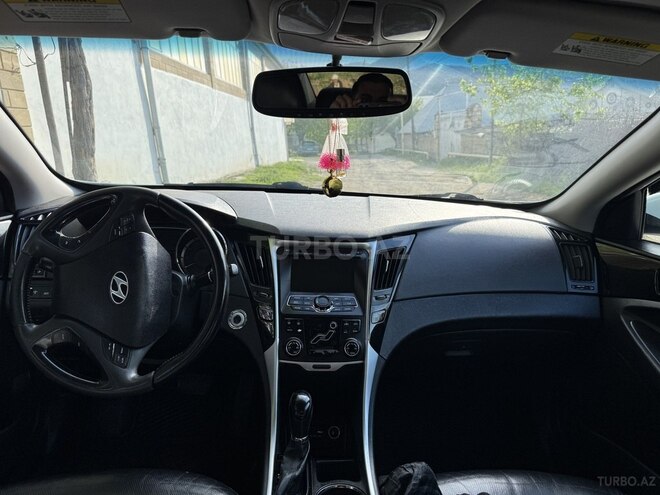 Hyundai Sonata-3