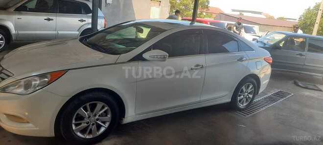 Hyundai Sonata-11