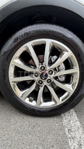 Kia Sorento-8