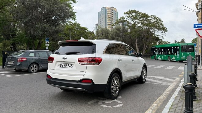 Kia Sorento-4